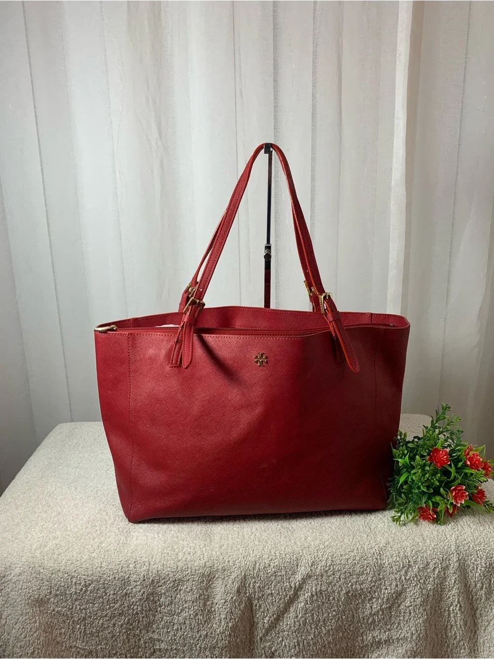 GUC Tory Burch Red Zipper Tote